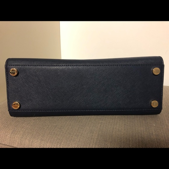 Michael Kors Large Satchel - Picture 4 of 5